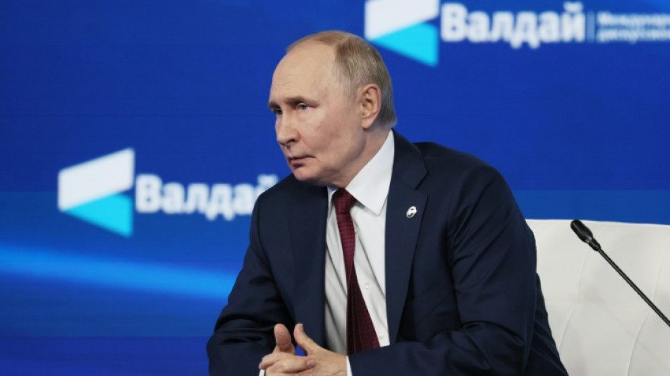 Putin promete una "respuesta a las amenazas" ante la militarizaci&oacute;n de Europa