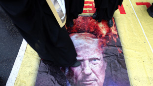 Iran deride Trump, 'siete cos&igrave; nei guai che negoziate con voi stessi'