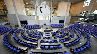 Bundestag ber&auml;t &uuml;ber Steuersenkungen und Panzerlieferungen an Ukraine