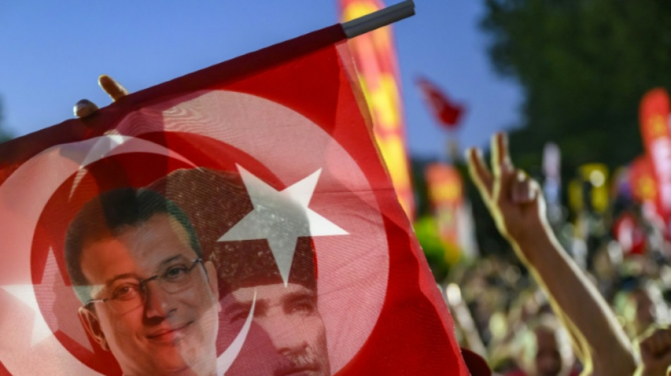 Nuevos arrestos de miembros de la oposición en Turquía