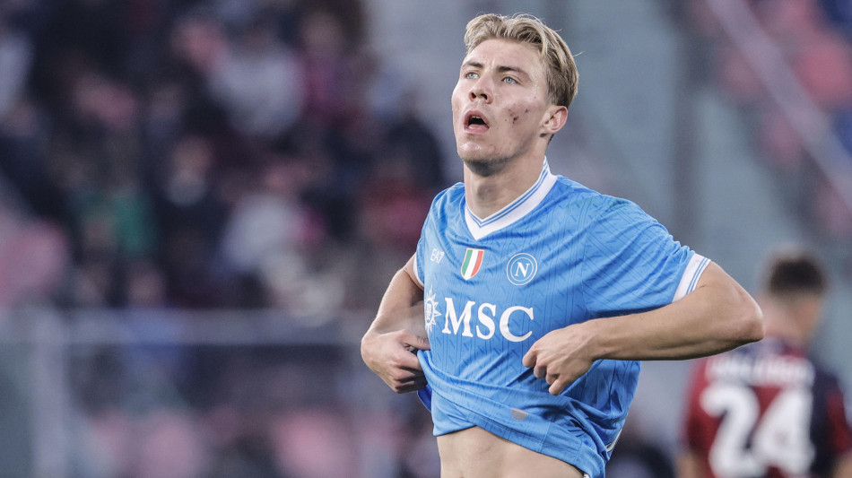 Doppietta Hojlund per il 2-1 alla Juve, Napoli in testa