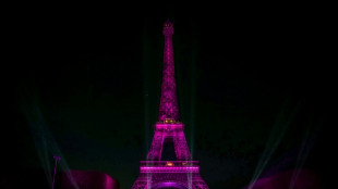 Octobre rose: les cancers du sein liés au travail, un angle mort de la prévention en France