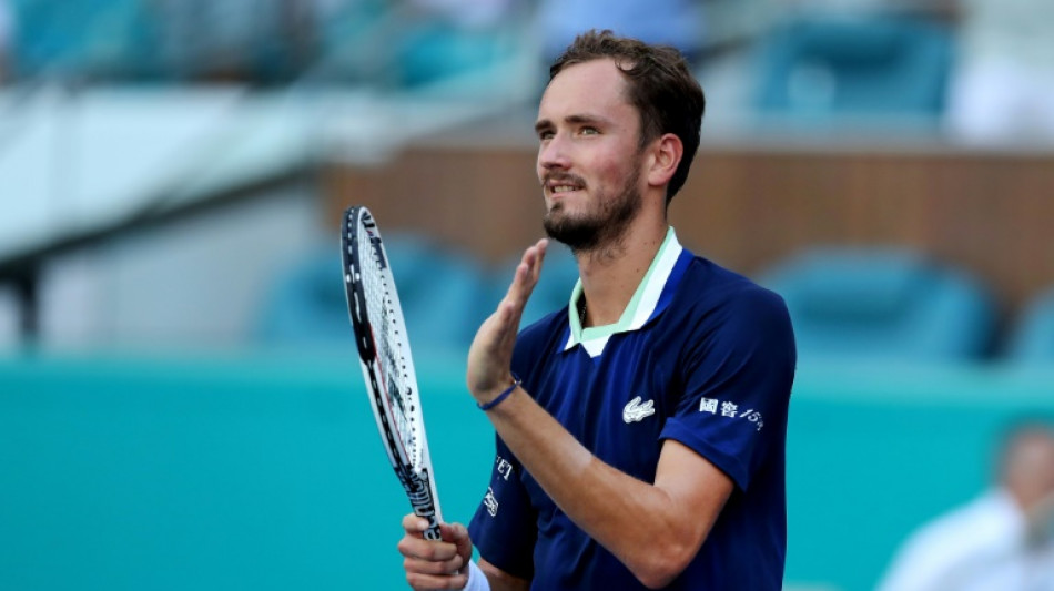 Tennis: Medvedev en quarts, &agrave; une victoire du tr&ocirc;ne mondial