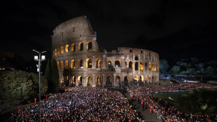 Via Crucis del Papa, chi decide le guerre ne risponder&agrave; a Dio