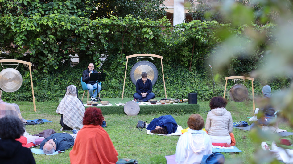 Il Concerto al buio di Teardo dà il via a Torino Spiritualità