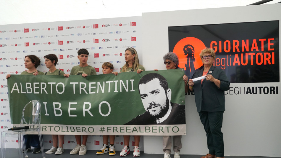 Tajani, lavoriamo incessantemente per liberazione Trentini