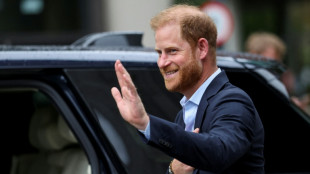 Príncipe Harry visita rei Charles III pela primeira vez desde 2024