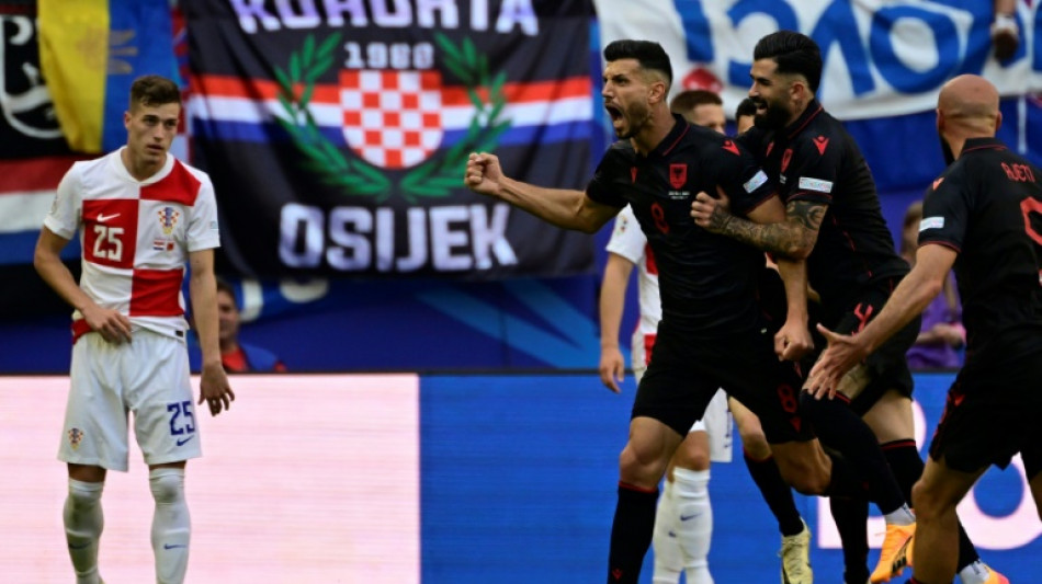 Alb&acirc;nia e Cro&aacute;cia empatam (2-2) na Eurocopa