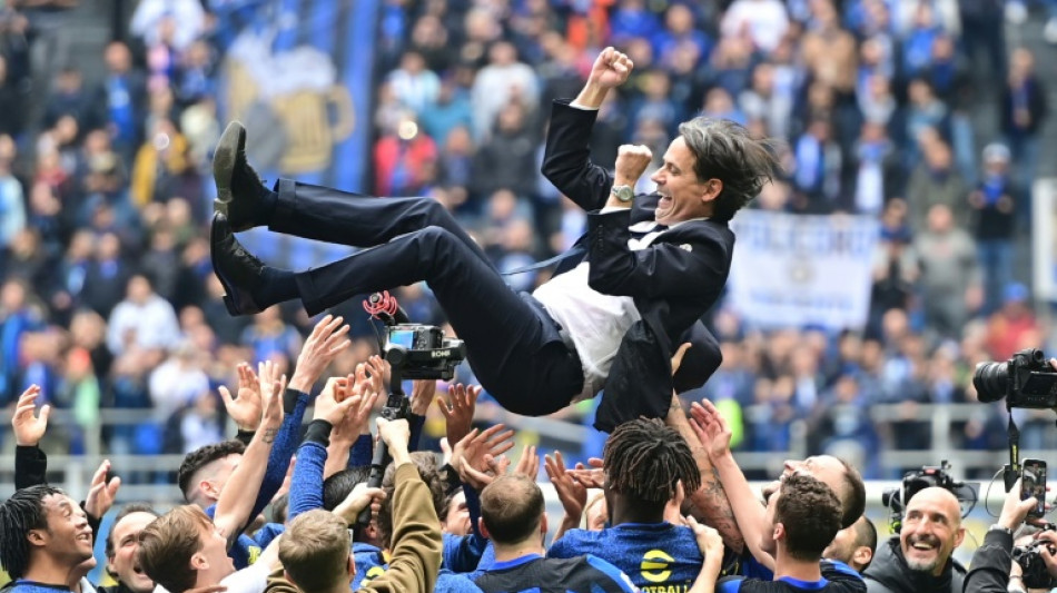 Simone Inzaghi, da Inter, &eacute; eleito o melhor treinador da temporada na It&aacute;lia