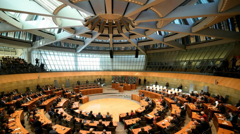 Umfrage sieht CDU ein Jahr vor der Landtagswahl in Nordrhein-Westfalen klar vorn