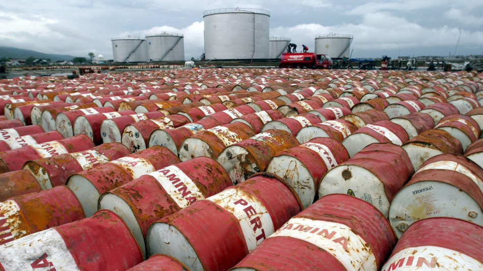 Il petrolio apre in netto calo a New York a 59,27 dollari