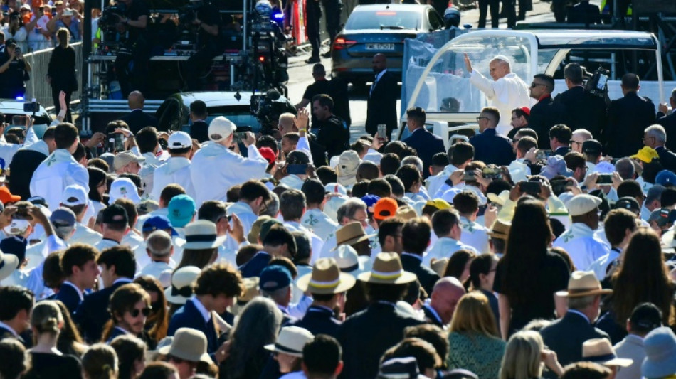 Papa Le&atilde;o XVI celebra missa para mais de um milh&atilde;o de fi&eacute;is em Madri
