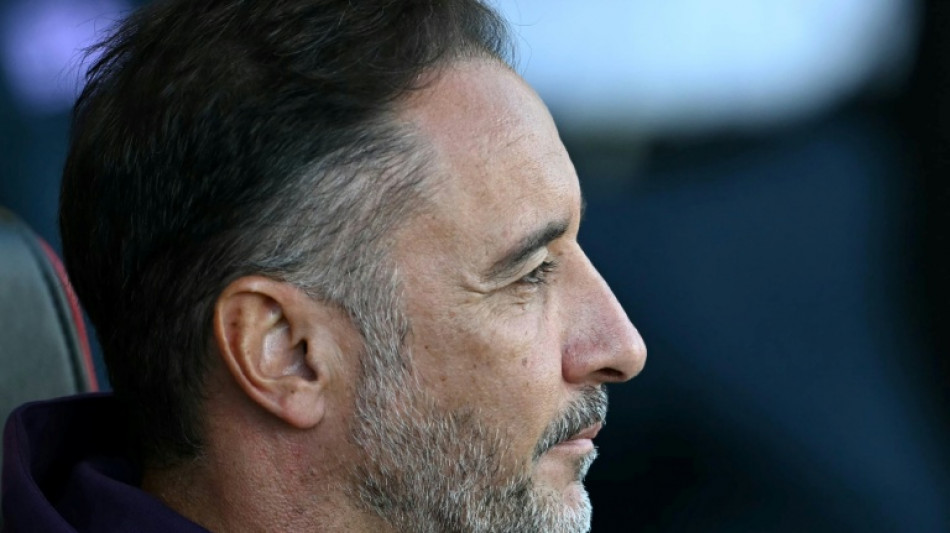 Ex-Fla e Corinthians, t&eacute;cnico V&iacute;tor Pereira &eacute; demitido do lanterna da Premier League