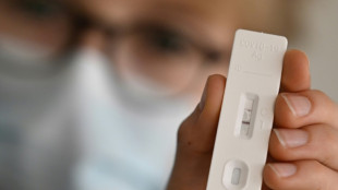 Covid: les contaminations toujours en hausse