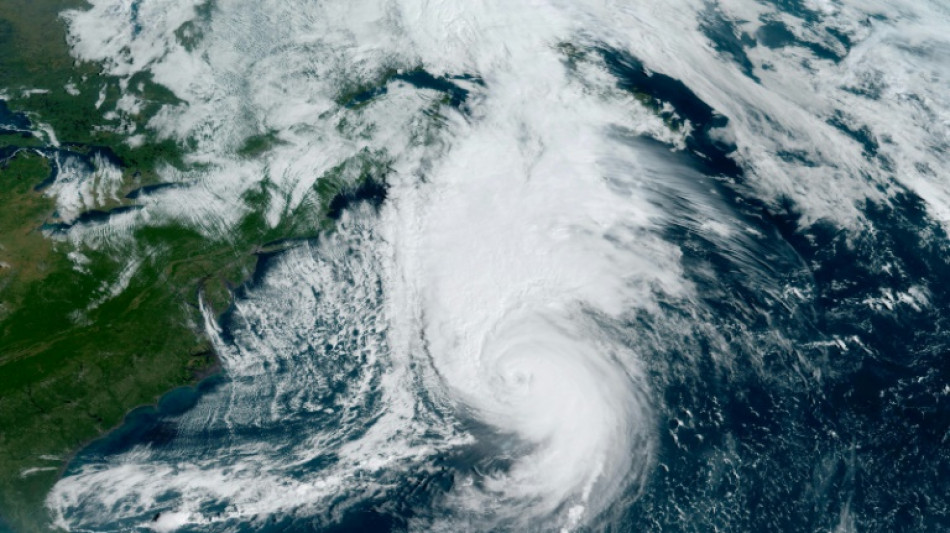 Le Canada se pr&eacute;pare &agrave; l'impact "historique" de l'ouragan Fiona