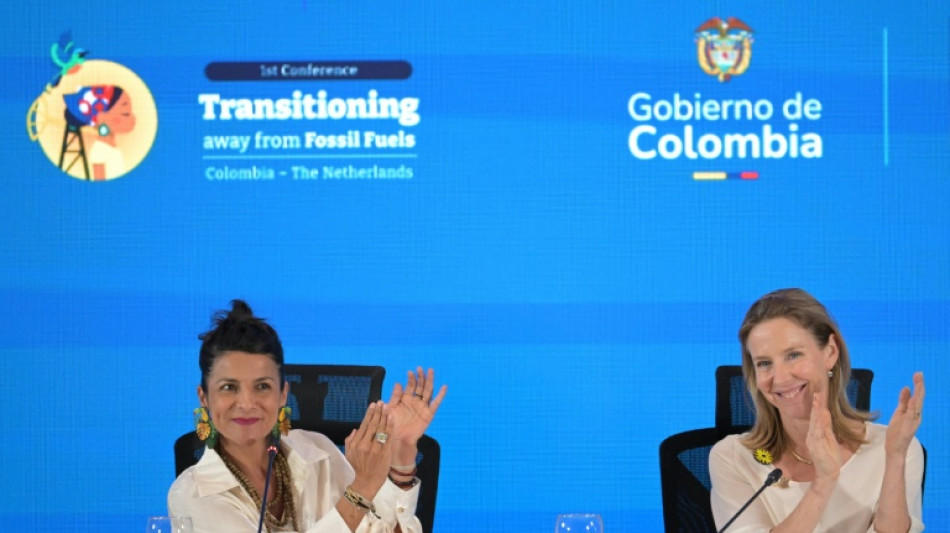 Pa&iacute;ses unen esfuerzos en Santa Marta para empezar a alejarse del petr&oacute;leo