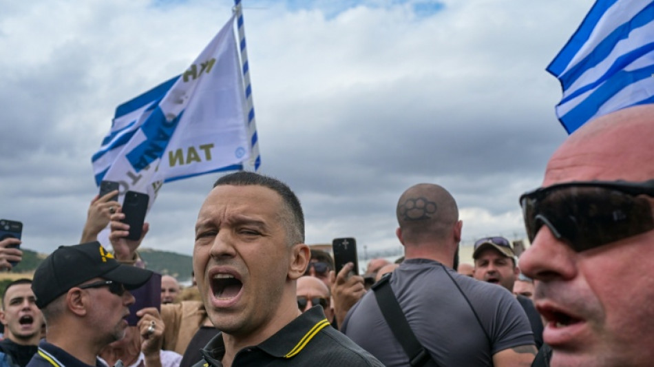 Griechischer Neonazi k&uuml;ndigt nach Haftentlassung R&uuml;ckkehr in die Politik an