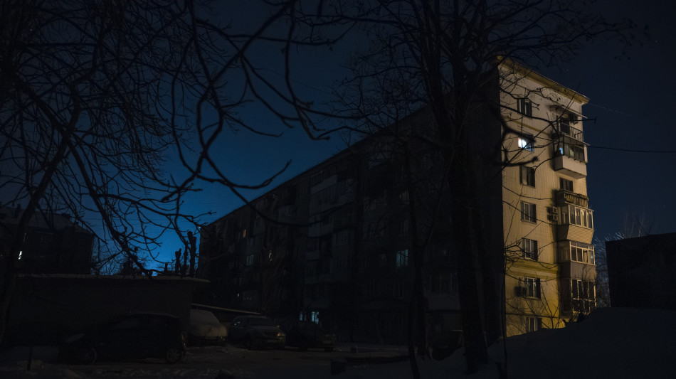 Kiev, 'raid russi su centrali, il Kharkiv e Donetsk al buio'