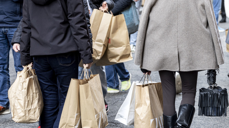 Istat, l'inflazione a dicembre torna a correre +0,2% mese, +1,2% anno