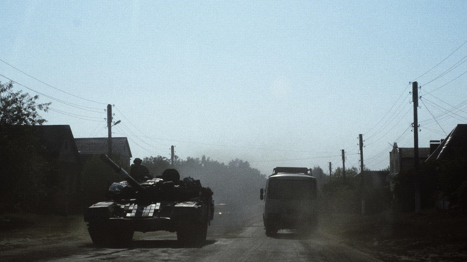 Zelensky, controlliamo 1.250 kmq e 92 localit&agrave; nel Kursk