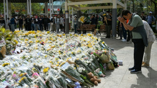 Catorze detidos por inc&ecirc;ndio que deixou 151 mortos em Hong Kong