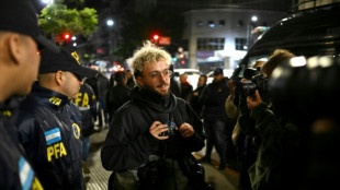 Colaborador da AFP é detido em manifestação de aposentados na Argentina