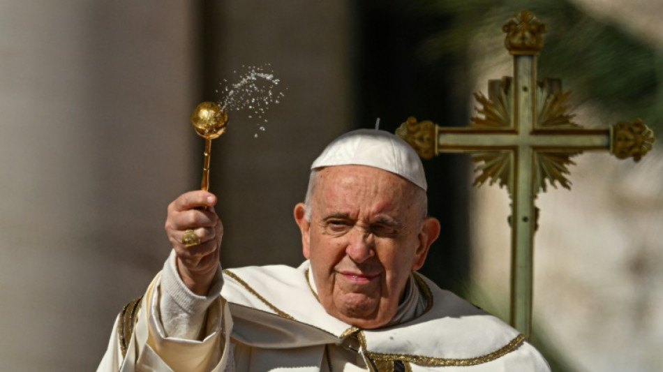 Pour P&acirc;ques, le pape condamne les "pierres d'achoppement" &agrave; la paix dans le monde