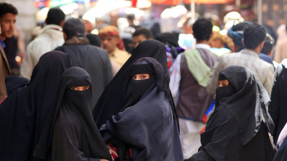 Los rebeldes hut&iacute;es incrementan la represi&oacute;n sobre las mujeres en Yemen