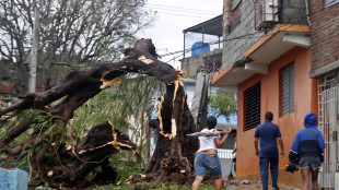 Cuba al buio dopo il passaggio devastante di Melissa