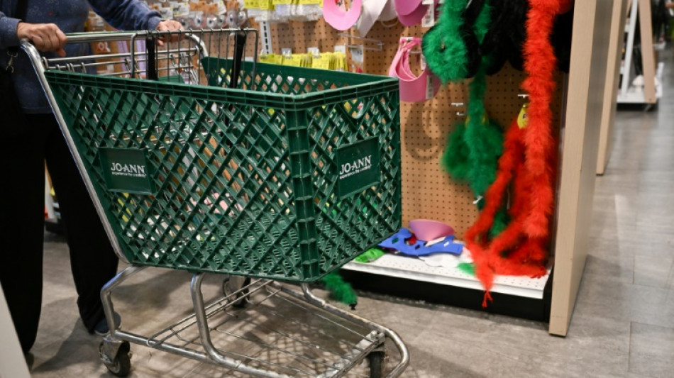 US retail sales rise amid limited consumer tariff hit so far