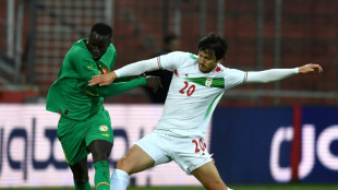 Iran: l'&eacute;quipe nationale de football rattrap&eacute;e par le mouvement de protestation
