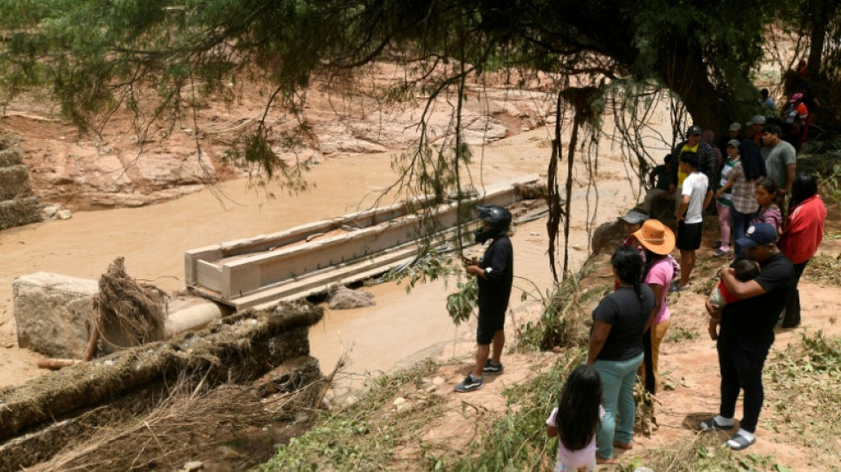 Al menos 20 muertos y decenas de desaparecidos por el desborde de un r&iacute;o en Bolivia