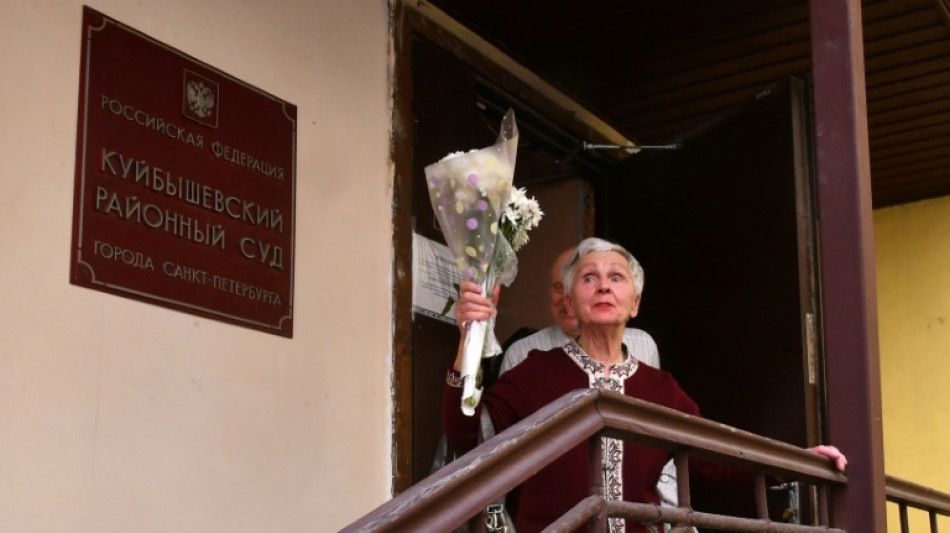 Überlebende der Leningrader Blockade wegen Friedensplakat zu Geldstrafe verurteilt