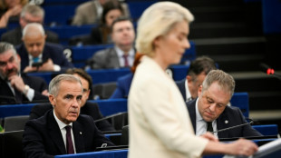 La jefa de la UE invita a Canad&aacute; a ser "miembro asociado" del bloque