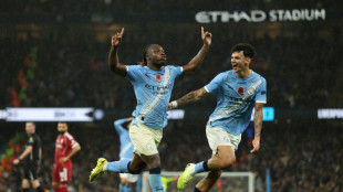 Manchester City atropela Liverpool (3-0) no jogo 1000 de Guardiola