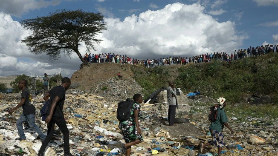 Corps dans une d&eacute;charge au Kenya: un "tueur en s&eacute;rie" a avou&eacute; les meurtres de 42 femmes (police)