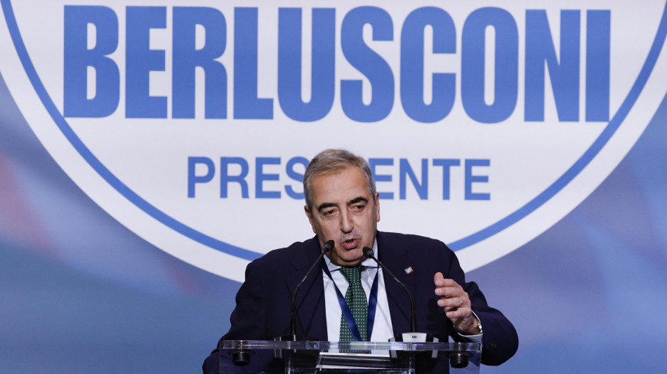 Gasparri si dimetter&agrave; in giornata da capogruppo di FI al Senato