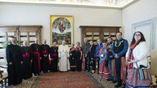 El papa, conmovido por los horrores padecidos por los ind&iacute;genas de Canad&aacute;