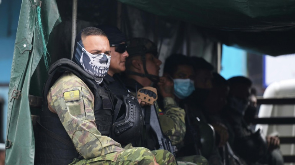 Seis presos hallados ahorcados en una c&aacute;rcel de Ecuador