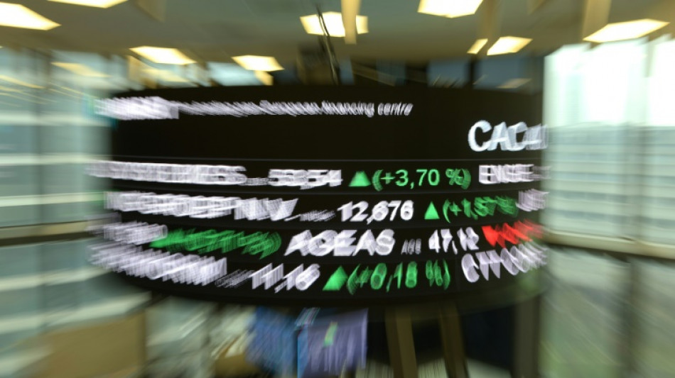 Les Bourses europ&eacute;ennes terminent en l&eacute;g&egrave;re hausse, apr&egrave;s une morne premi&egrave;re partie de s&eacute;ance