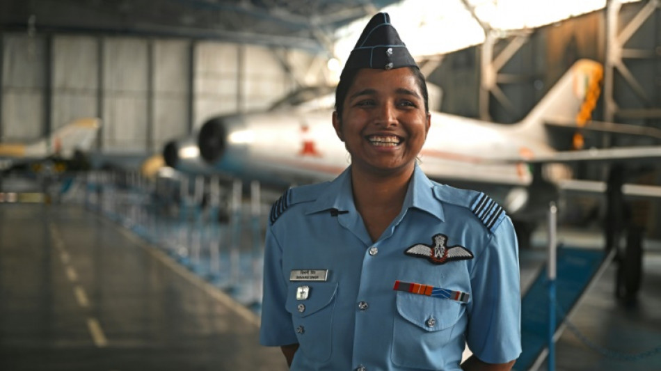 Inde: la seule femme pilote de Rafale rêve de toucher les étoiles