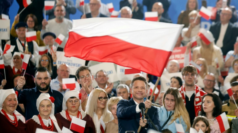 Präsidentenwahl in Polen: Pro-europäischer Kandidat Trzaskowski gewinnt erste Runde knapp