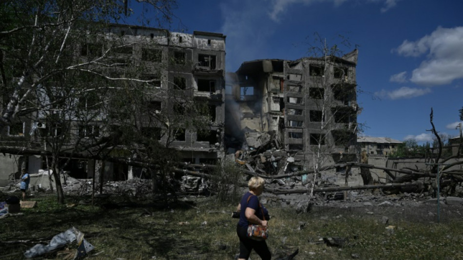 Russia claims more Ukraine land as hopes for summit fade