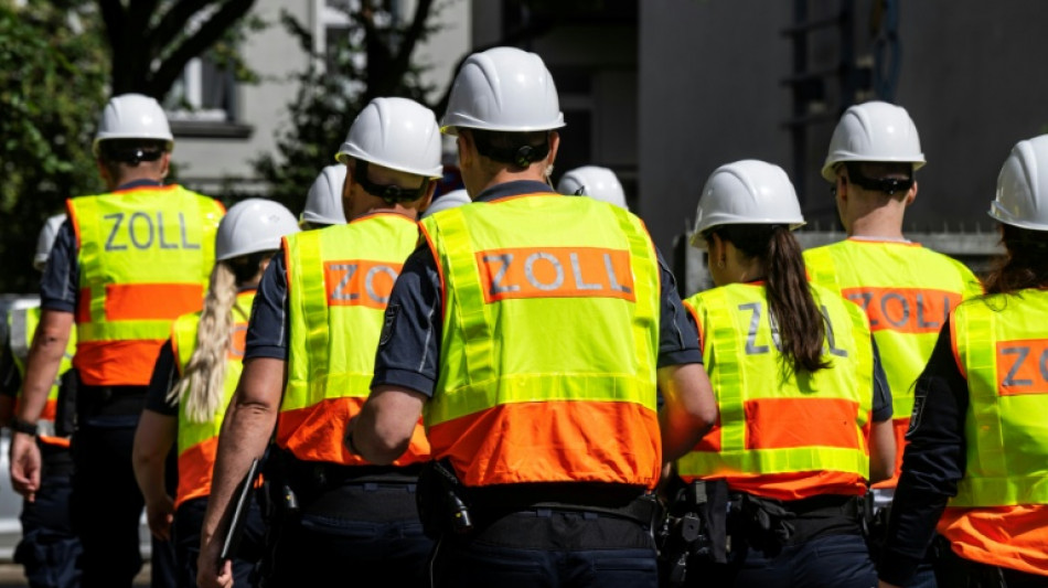 Beamtenbund: Forderung nach Einzahlung in Rentenkasse ist "populistischer Unfug"