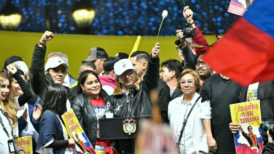 Trump convida Petro &agrave; Casa Branca em sua primeira conversa telef&ocirc;nica