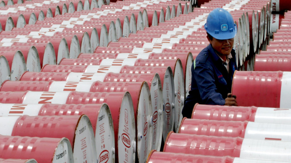 Il petrolio apre in rialzo a New York a 59,89 dollari