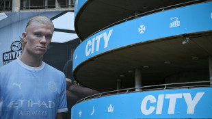 Man City must 'stick together' during crisis, says Haaland