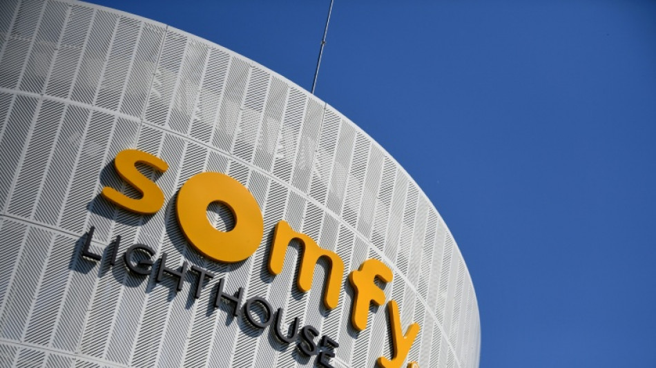 Somfy envisage une r&eacute;organisation, pr&egrave;s de 350 postes menac&eacute;s en France