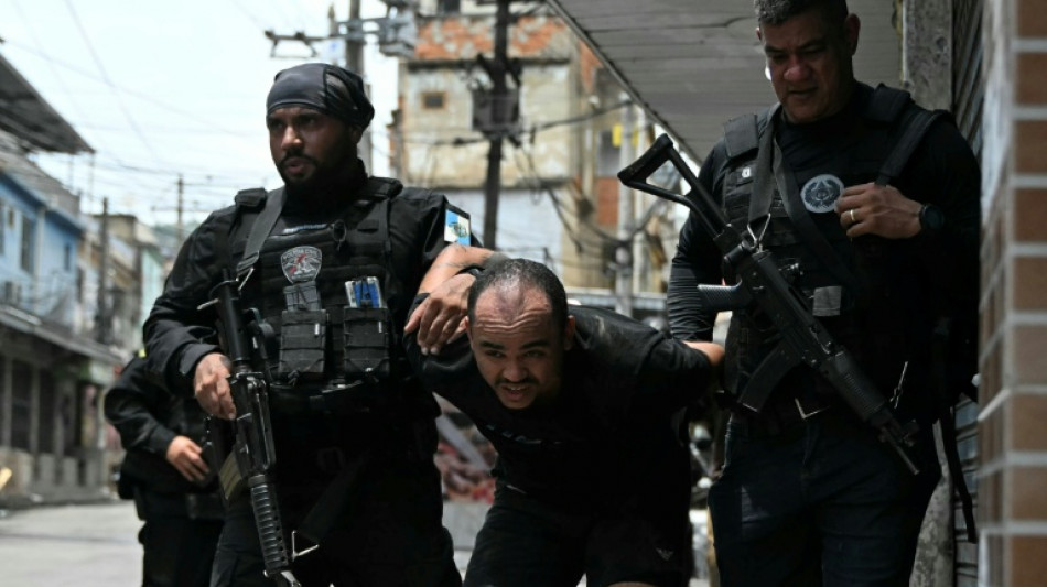 Cenas de guerra no Rio: 64 mortos em megaopera&ccedil;&atilde;o mais letal contra o crime organizado