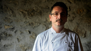 El chef espa&ntilde;ol Andoni Luis Aduriz, galardonado tras 25 a&ntilde;os de carrera por World's 50 Best Restaurants